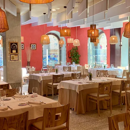 San Juan De Reyes 4*