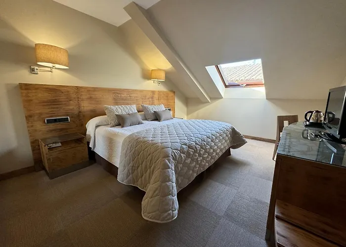 San Juan De Reyes 4*