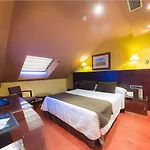 Hotel San Juan De Reyes