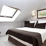 Hotel San Juan De Reyes