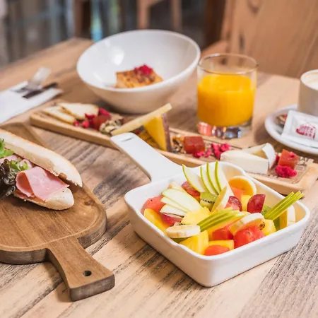 Hotel San Juan De Reyes