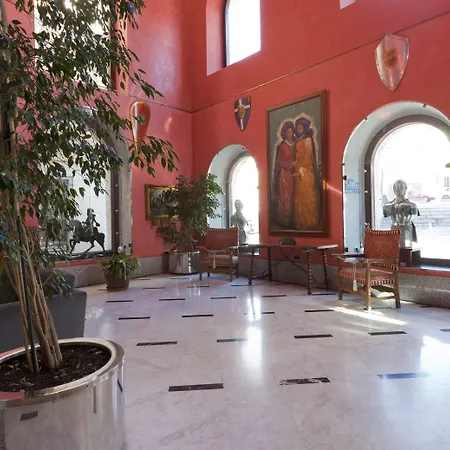 San Juan De Reyes Hotel