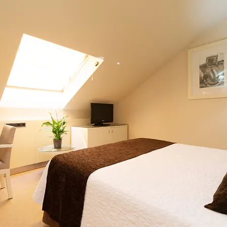 San Juan De Reyes Hotel