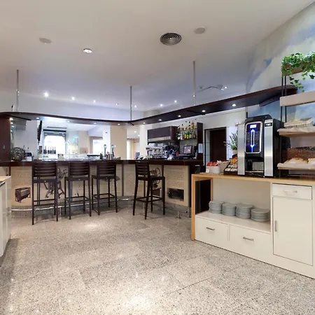 San Juan De Reyes Hotel 4*