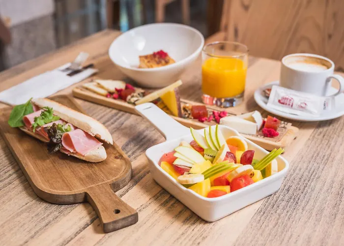 Hotel San Juan De Reyes