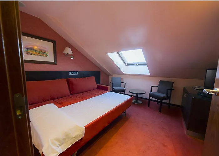 San Juan De Reyes 4*