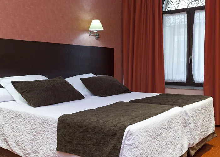 San Juan De Reyes 호텔