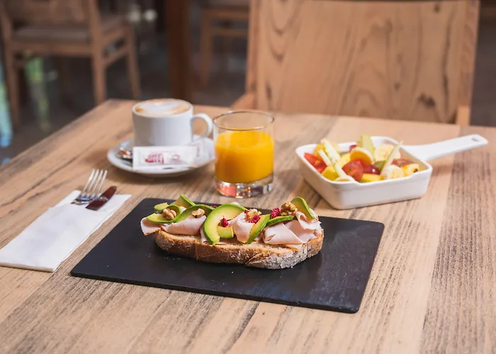 San Juan De Reyes Hotel