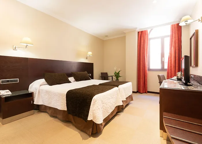 San Juan De Reyes Hotel 4*