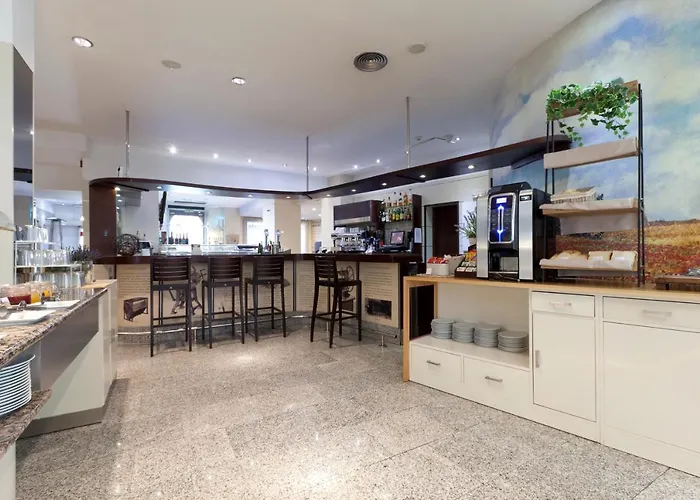 San Juan De Reyes Hotel 4*